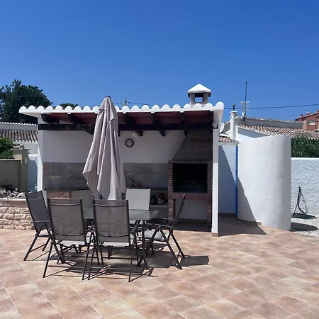 Joya - Casa En La Playa Con Piscina Nyaraló